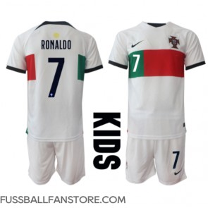 Portugal Cristiano Ronaldo #7 Replik Auswärtstrikot Kinder WM 2022 Kurzarm (+ Kurze Hosen)